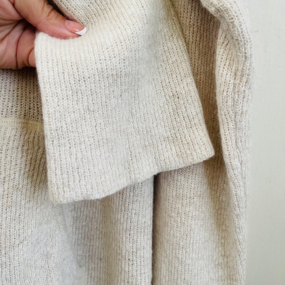 Angora Rabit Hair Cashmere White Cream long sleeve hoodie - Picture 5 of 8